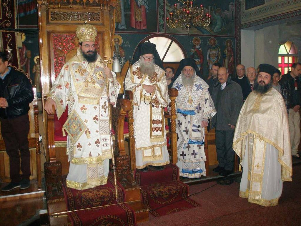 Κλήμεντα, ἀρκετοὺς Κληρικοὺς τῆς τοπικῆς Μητροπόλεως καὶ εὐρύτερα καὶ μεγάλο πλῆθος κόσμου, παρουσιάσθηκε σημαντικὸ πρόγραμμα. Ὁ Παρουσιαστὴς τῆς Ἐκδηλώσεως Πρωτ. π. Λάζαρος Κωνσταντινίδης ἔκανε κατατοπιστικὴ εἰσαγωγή.