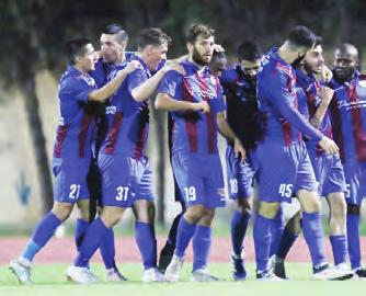 Συγκεκριμένα θα αγωνιστεί ο Γκολομπάρτ και αναμένεται να πάρει θέση στο κέντρο της άμυνας, ενώ θα απουσιάσουν επίσης οι τιμωρημένοι Ντομίνγκεζ, Νουρ και Τιάγκο.