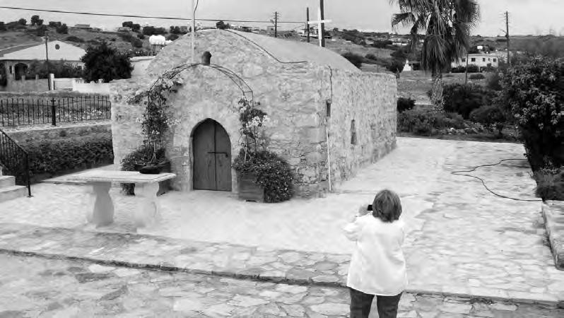 Ορόκλινη και Γαλάτεια. Εκπρόσωποι των ε/κ και τ/κ κομμάτων τίμησαν τη μνήμη τους αφήνοντας λουλούδια στο χώρο ταφής των αγνοουμένων.