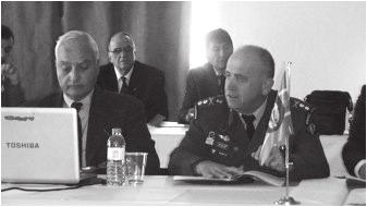 αναρριχήθηκε αθέατο τη βόρεια αντηρίδα της Γκραμπάλας και επιτέθηκε αιφνιδιαστικά, ανατρέποντας τον εκεί ελληνικό λόχο του 15ου συντάγματος, με αποτέλεσμα να καταλάβει στις 20.