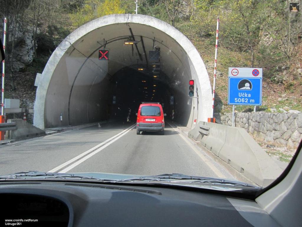 ULAZ U TUNEL UČKA