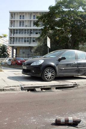 είναι σχεδόν αδύνατη, όταν συνδυάζεται με δυσμενείς καιρικές συνθήκες ή
