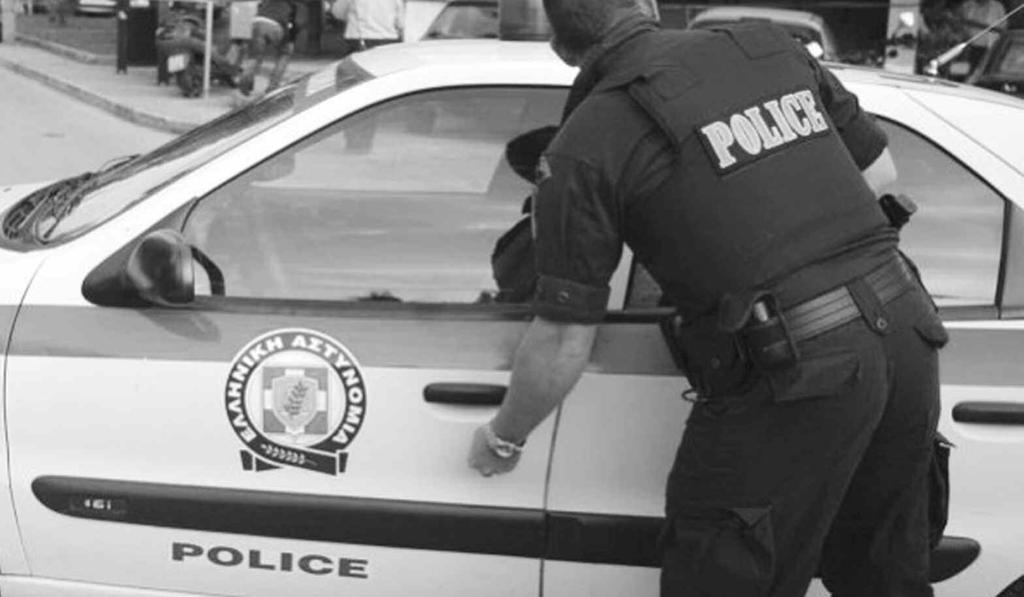 12 ΧΑΝΙΩΤΙΚΑ ΝΕΑ Τρίτη 18 Μαρτίου 2014 ΕΙΔΗΣΕΙΣ ΣΤΗΝ ΙΕΡΑΠΕΤΡΑ Οικογενειακή τραγωδία» 54χρονος πυροβόλησε και σκότωσε την αδελφή του και τον πατέρα του και στη συνέχεια αυτοκτόνησε Οικογενειακή