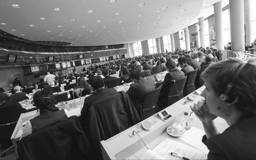 Σύμφωνα με την ανακοίνωση αυτή το Σερβικό Προοδευτικό Κόμμα (SNS) του Αλεξάνταρ Βούτσιτς έλαβε 48,34% και καταλαμβάνει τις 158 από τις 250 έδρες της σερβικής βουλής.