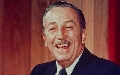 Walt Disney: Ο σκοτεινός πρίγκιπας του Hollywood Όσο όμως περνούσαν τα χρόνια, ο Walt Disney όλο και περισσότερο κυριευόταν από την έμμονη ιδέα του δικού του θανάτου, προχωρώντας αρκετές φορές σε