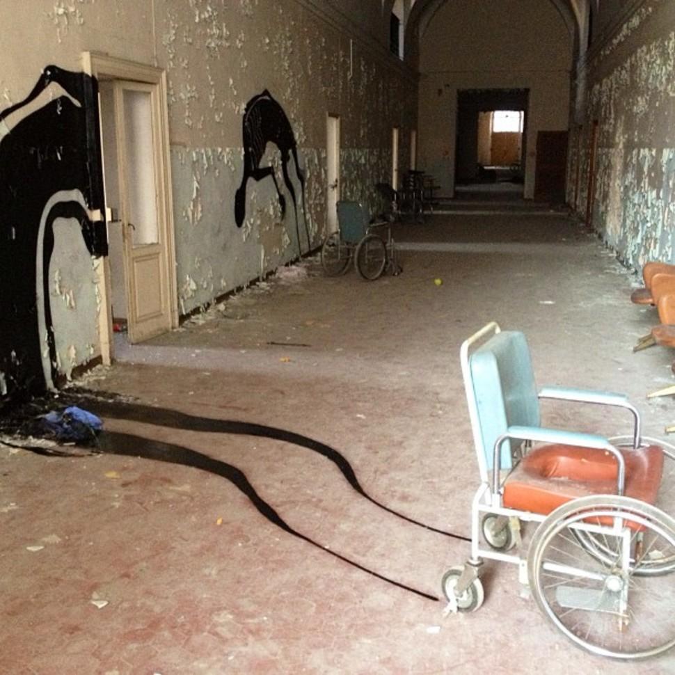 Εγκαταλελειμμένο ψυχιατρικό νοσοκομείο, Ιταλία Οι σκιές έχουν