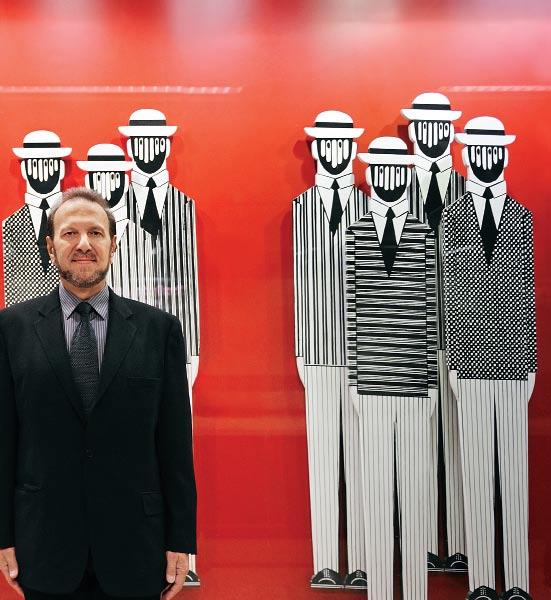 Works of the most prominent contemporary Greek artists, as well as ancient findings which came to light during the works of the metro s construction, are exhibited in the stations, transforming the