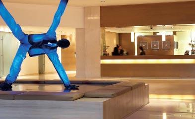ART HOTELS Semiramis 48 Harilaou Trikoupi, Kifissia, Tel. +30 210 6284400, semiramisathens.