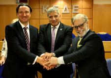 Νέα γέφυρα συνεργασίας και επικοινωνίας, με την ελληνική ομογένεια, με στόχο την προώθηση του τουρισμού υγείας της χώρα μας, ανακοίνωσε ο πρόεδρος του ΙΣΑ Γ.