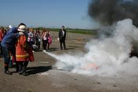 Praktinio gesintuvų panaudojimo pratybos Pratybos vyksta Lietuvos aviacijos muziejaus atviroje pratybų aikštelėje, saugiu nuo aplinkinių objektų atstumu.