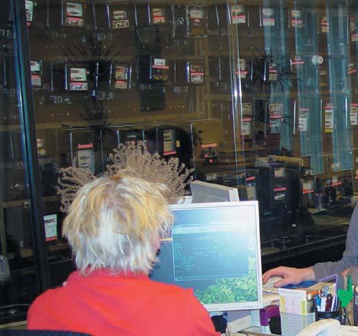 d. Raziskava bo potekala telefonsko, v telefonskem studiu izvajalca raziskave, anketiranje pa se bo zakljuëilo do 3 junija.