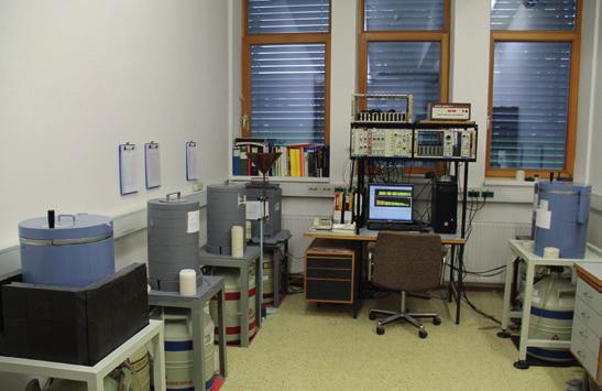 Področje radioekologije obsega raziskave kroženja, pretvorb in mobilnosti naravnih radionuklidov v ekosistemih in na kontaminiranih območjih, privzem v rastline in razvoj metod okoljskega