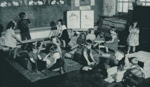 - Luzuriaga, L. (1986): Historia de la educación y de la pedagogía. Buenos Aires: Losada, pp. 199-203. - Michelet, A.