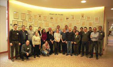 Kronika Geografski vestnik 88-2, 2016 Slika:Udeležencisestanka. MATJAŽGERŠIČ v Bar celoni (UniversitatdeBarcelona) (Špa ni ja), Agen ci ja za raz voj po deželja Is tre (Agencijazaruralni razvojistred.