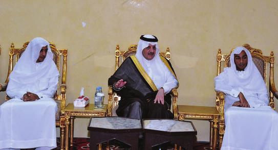 كما كان يف وداعه معايل وزير الدولة ع ضو جملùس الوزراء الأSستاذ حممد بن عبدامللك Gآل الûشيخ الوزير املرافق ومعايل Gأمني حمافظة جدة الدكتور هاين بن حممد Gأبو راSس وSسفري خادم احلرمني الûشريفني لدى