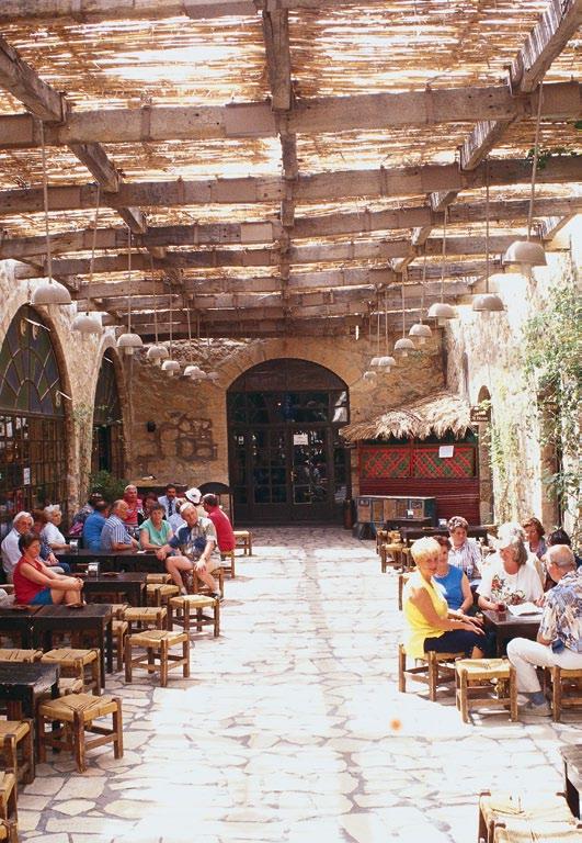 من يقوم بتقديم طلب التصنيف: Yلى ÜاëصUCG «ªL äاª«îÿgh á«bóæødg äbé ûæÿg ùdgس»اá«m qóقàdg م Öل H üjصæ»ف IOاYCG hcg üàdgصæ»ف degى.qاkb Gh ùdgس»اám IQGRh متى يتم تقديم طلب التصنيف: 5.