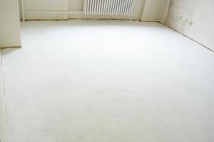 Sprucimi: Aero-Therm mund të shtresëzohet me anën e një sistemi sprucimi me presion të ulët, i cili gjatë krijimit të presionit nuk përdor pjesë mekanike.