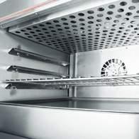 hornými špirálami a so špirálou ventilátora - vďaka špeciálnym vodiacim lištám vhodná ako na GN 1/1,