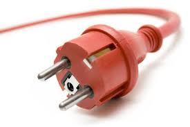 Ndërtimi i njohurive: Nxënësi zgjidh problemin kërkimor në lidhje me sigurinë në punë gjatë përdorimit të energjisë elektrike, kur futet spina në prizë, kujdesi nga uji, dhe goditjet elektrike cilat