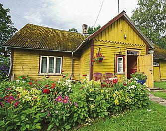 5 min jalutuskäigu kaugusel bussipeatus, lasteaed, kool ja kesklinna pargid. Võta ühendust ja tule vaatama!