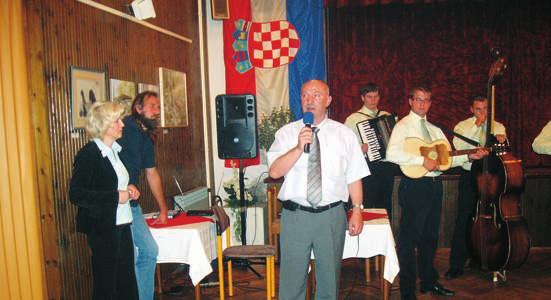 10»lan Uprave Mato timac otvara izloæbu Broj 127-128 srpanj/kolovoz 2007.