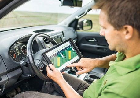K tomu omogućuje nesmetanu razmjenu informacija s John Deere zastupnikom, agronomom, dobavljačem ili drugim pouzdanim