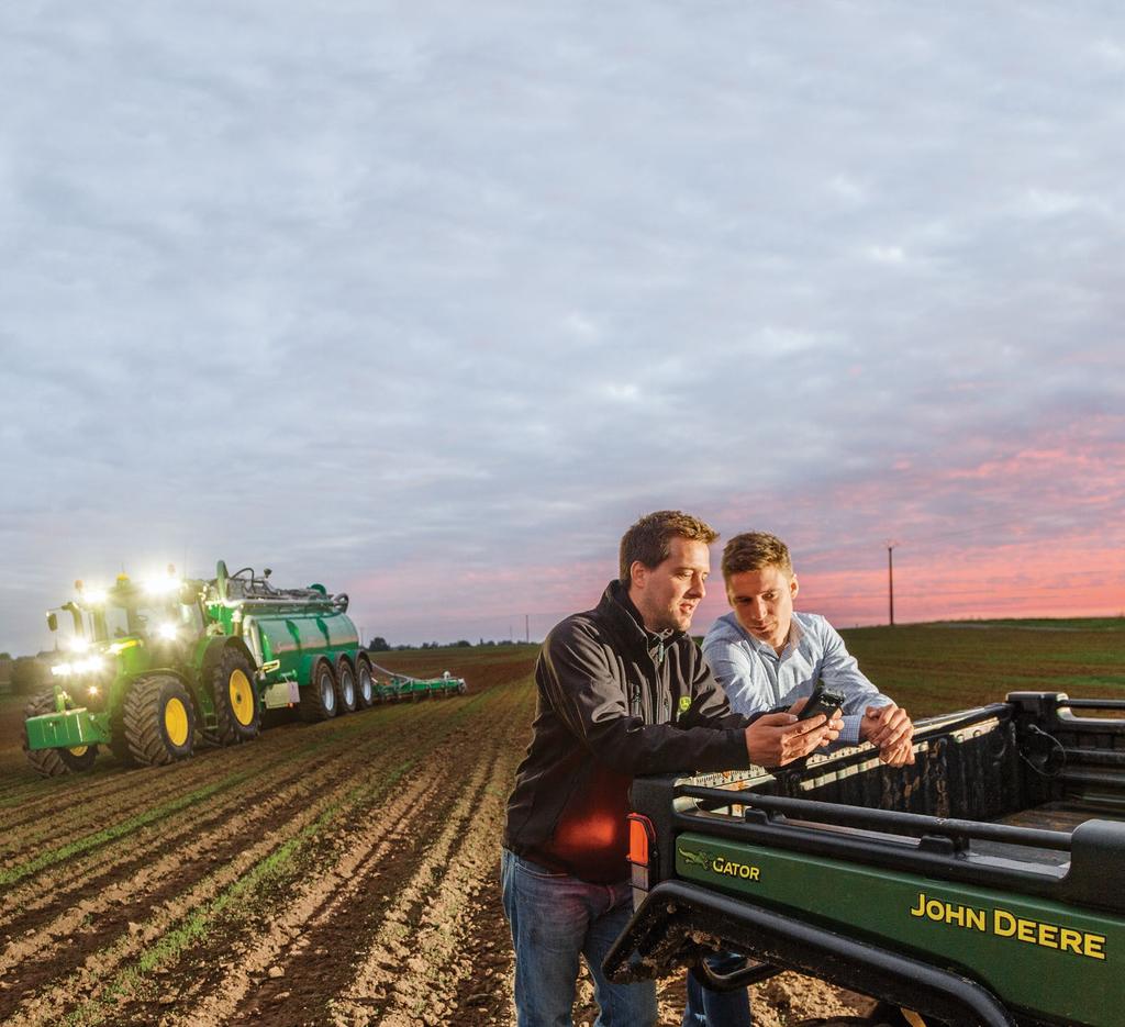 NOTHING RUNS LIKE A DEERE! Imamo rješenja za vaše izazove! John Deere je posvećen dobrom obavljanju vaših poslova. Zato su naši proizvodi i tehnologija kvalitetno konstruirani, moderni i učinkoviti.