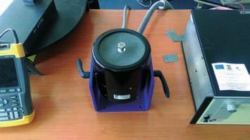 , SUA Furnizor: SPECTROMAS SRL Este utilizat la: testarea de fiabilitate la vibraţii pentru dispozitive microelectromecanice tip MEMS, precum şi efectuarea de teste precum: şoc, zgomot, durabilitate,