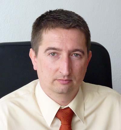 Prihajam iz prekmurske ravnice iz vasi Bakovci. Svojo delovno pot sem začel v carinskih vodah in življenjska pot me je pripeljala v Ljubljano.
