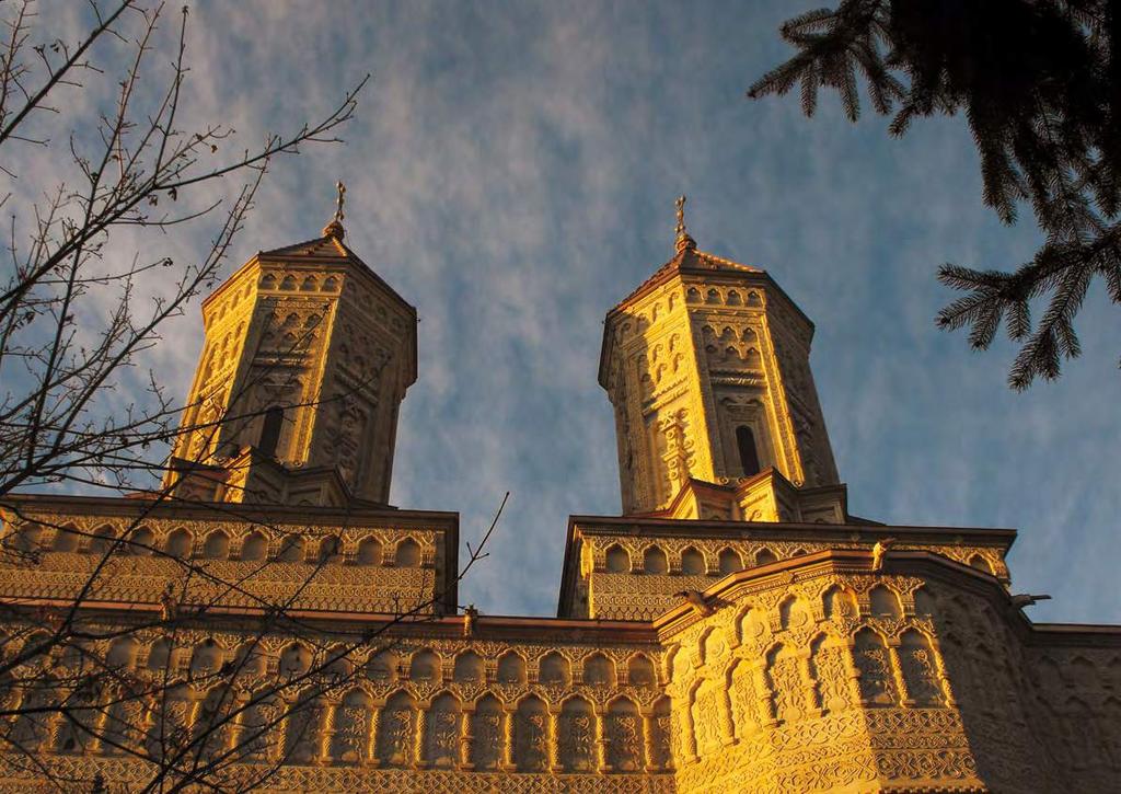 18 Mănăs rea Trei Ierarhi, Iași Deşi a fost ridicată doar în doi ani de zile (1637 1639), cea mai frumoasă ctitorie a voievodului Vasile Lupu va ajunge să aibă în curând un