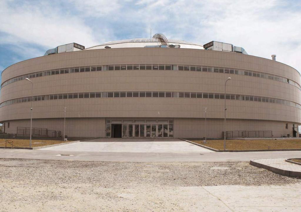 12 Centru mul funcțional, Craiova Centrul multifoncţional Craiova, o clădire cu spaţii de peste 11.