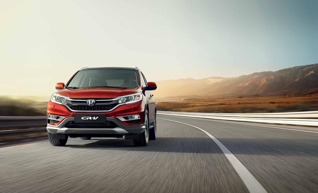 03 : DESIGN EXTERIOR ÎNDRĂZNEŢ ŞI DISTINS DESIGN DINAMIC Modelul CR-V are o formă reală, puternică şi contemporană ce este scoasă în evidenţă de grila îndrăzneaţă şi dinamică, de farurile
