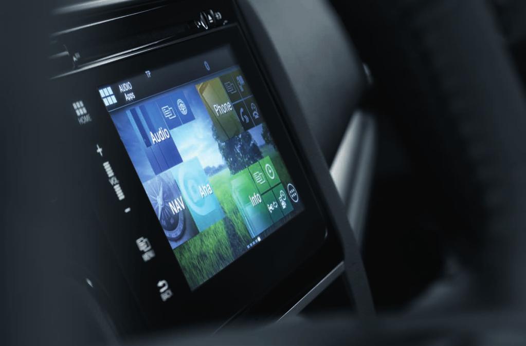 14 TECHNOLOGIE În legătură cu VIAȚA DUMNEAVOASTRĂ ECRAN DE ÎNTÂMPINARE PERSONALIZAT Personalizaţi sistemul Honda CONNECT prin setarea fotografiei preferate ca imagine de fundal.