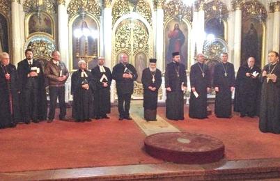 Părintele Aurelian Popa a propus, ca la nivel eparhial să se tipărească pliante care să fie distribuite în școli, prin care să fie informați părinții despre necesitatea orei de religie.