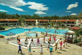 Golden Coast Hotel & Bungalows 4* Ramada Attica Riviera 5* Mαραθώνας Αττικής Μάτι, Αττική All INCLUSIVE ΗΜΙΔΙΑΤΡΟΦΗ Το ξενοδοχείο Golden Coast Hotel & Bungalows βρίσκεται στην αμμώδη χρυσή ακτή του