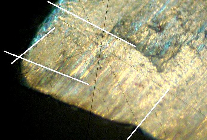 نشریه تخصصی مکانیک کاربردي دوره شماره 1 اسفندماه 1390 (b) 84 (a) (a) شکل 13 :تصاویر میکروسکوپی سطح براده در ماشینکاري مواد.