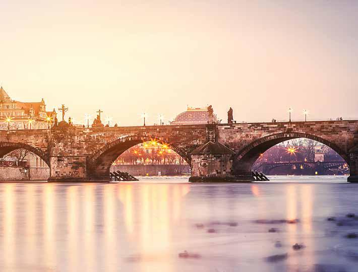 Κάρλοβι Βάρι / Κάστρο Χρατσάνι / Δρέσδη Semperoper, το περίφημο Zwinger (ανάκτορο των βασιλέων της Σαξονίας), η εκκλησία της Παναγίας, το περίφημο τοίχος μήκους 102 μέτρων. Επιστροφή στην Πράγα.