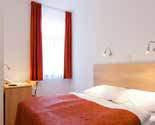 Ibis Praha Wenceslas Square 3* Το Ibis Praha Wenceslas Square βρίσκεται σε βολική τοποθεσία στην καρδιά της επιχειρηματικής περιοχής