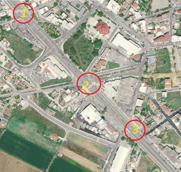 Εικόνα 5.1 Εναέρια άποψη της περιοχής. 1- θέση Καλυβίων, 2- θέση Υπηρεσία Δόμησης, 3- θέση ΙΚΑ. 5.2 Εντοπισμός επικινδυνότητας Λόγω των δραστηριοτήτων της περιοχής που περιγράφτηκαν πιο πάνω παρατηρείται έντονη κίνηση πεζών από τη μια πλευρά της εθνικής οδού στην άλλη.