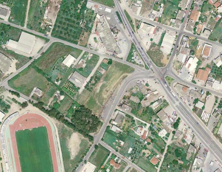 7. ΚΟΜΒΟΣ ΣΤΑΔΙΟΥ 7.1 Περιγραφή περιοχής Ο κόμβος Σταδίου βρίσκεται στο βορειοδυτικό άκρο της πόλης του Αγρινίου και επί της Ε.Ο.5 Αντιρρίου Ιωαννίνων και συγκεκριμένα στη Χ.Θ. 70+500.