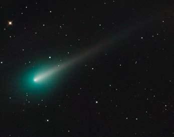 Διάσπαρτο Δίσκο. Αντιθέτως, οι κομήτες μεγάλης περιόδου προέρχονται από το Νέφος Oort, το αχανές σφαιρικό νέφος παγωμένων σωμάτων, που βρίσκεται στις παρυφές της βαρυτικής «κυριαρχίας» του Ήλιου.