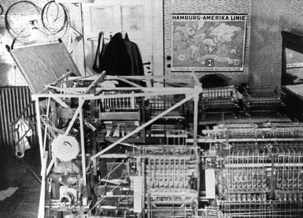 δυαδικό προγραμματιζόμενο υπολογιστή 1947 - Η εφεύρεση