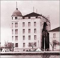 Καπναποθήκη Παπαστράτου, πριν την ανακαίνιση (φωτ. Δ. Λέτσιος) Kτίστηκε το 1926.