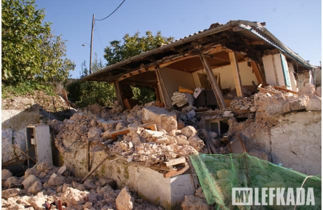 5.5.4 Σχεδίαση Project Drone : Σεισμός Λευκάδας Νοέμβριος 2015 Στις 17-11-2015 σημειώθηκε σεισμός μεγέθους 6,0 βαθμών τις πρωινές ώρες με επίκεντρο 13 χλμ. Δ της Λευκάδας 70.