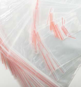 LDPE Vrecia a vrecká slúžia na ochranu výrobkov pred prachom, vlhkom, znečistením alebo poškodením. Majú široké využitie v rôznych druhoch odvetvia.