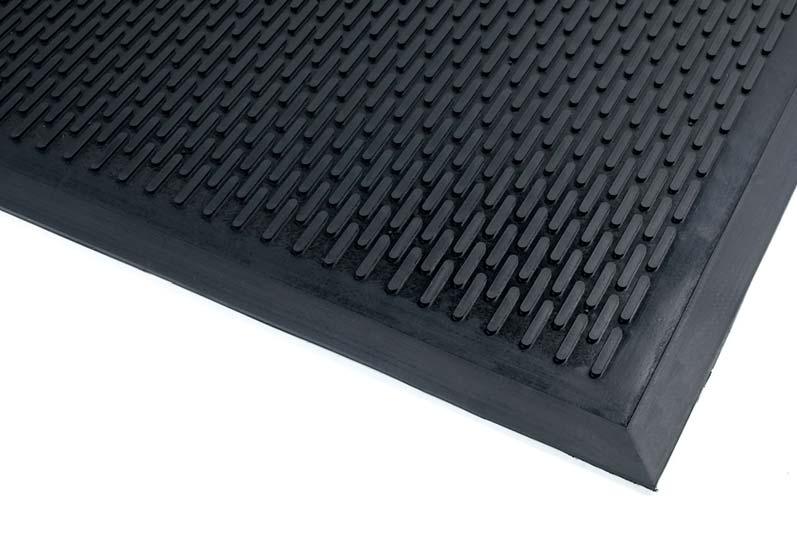 bezbariérový prístup a predchádza zakopnutiu PRODUKT ROZMERY HRÚBKA FARBA Soil Guard 61 cm x 81 cm 7 mm čierna Rohože vhodné do suchého aj mokrého exteriérového prostredia.