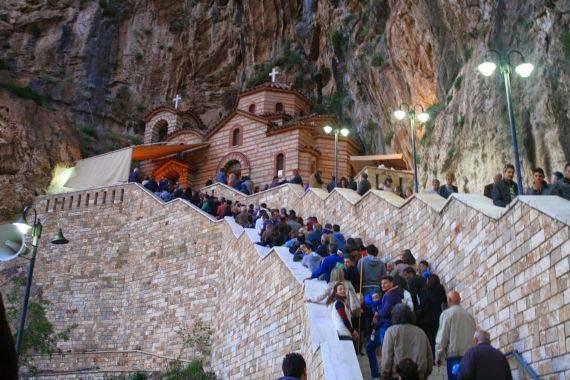 Τομέας Τουρισμού Ο Τουρισμός είναι ένας από τους πιο υγιείς οικονομικά τομείς τόσο στη χώρα μας όσο και στο εξωτερικό, αλλά και ένας από τους πιο συναρπαστικούς κλάδους στους οποίους μπορεί να