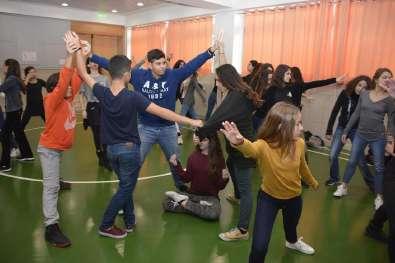 λπ.). Η δράση αυτή, η οποία επαναλαμβάνεται κάθε χρόνο με μεγάλη συμμετοχή μαθητών και μαθητριών αποκλειστικά από το Λεόντειο Λύκειο,
