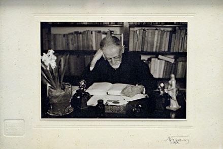 [1931-1932]. Τοποθετημένες 1-8 ἀνά σελίδα (3 λυτές), τυπώματα ἀργύρου διαστάσεων ἀπό 28 x 53 ἕως 117 x 162 mm.