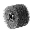 Jemnejšie vlákna 0,3 aţ 0,4 mm sa pouţívajú na čisté opracovanie povrchu, hrubšie vlákna 1,2 mm sú vhodnejšie na hrubšie nečistoty a odstraňovanie okovín. Pri kefovaní plní funkciu nástroja tuhý drôt.